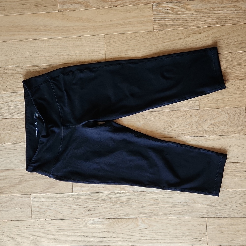 Old Navy Active Capri